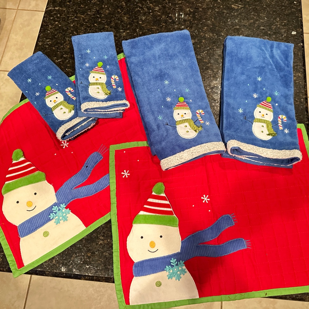 Snowman Kitchen Set - Placemats (2) , Decorative Towels (4)- Blue and Red